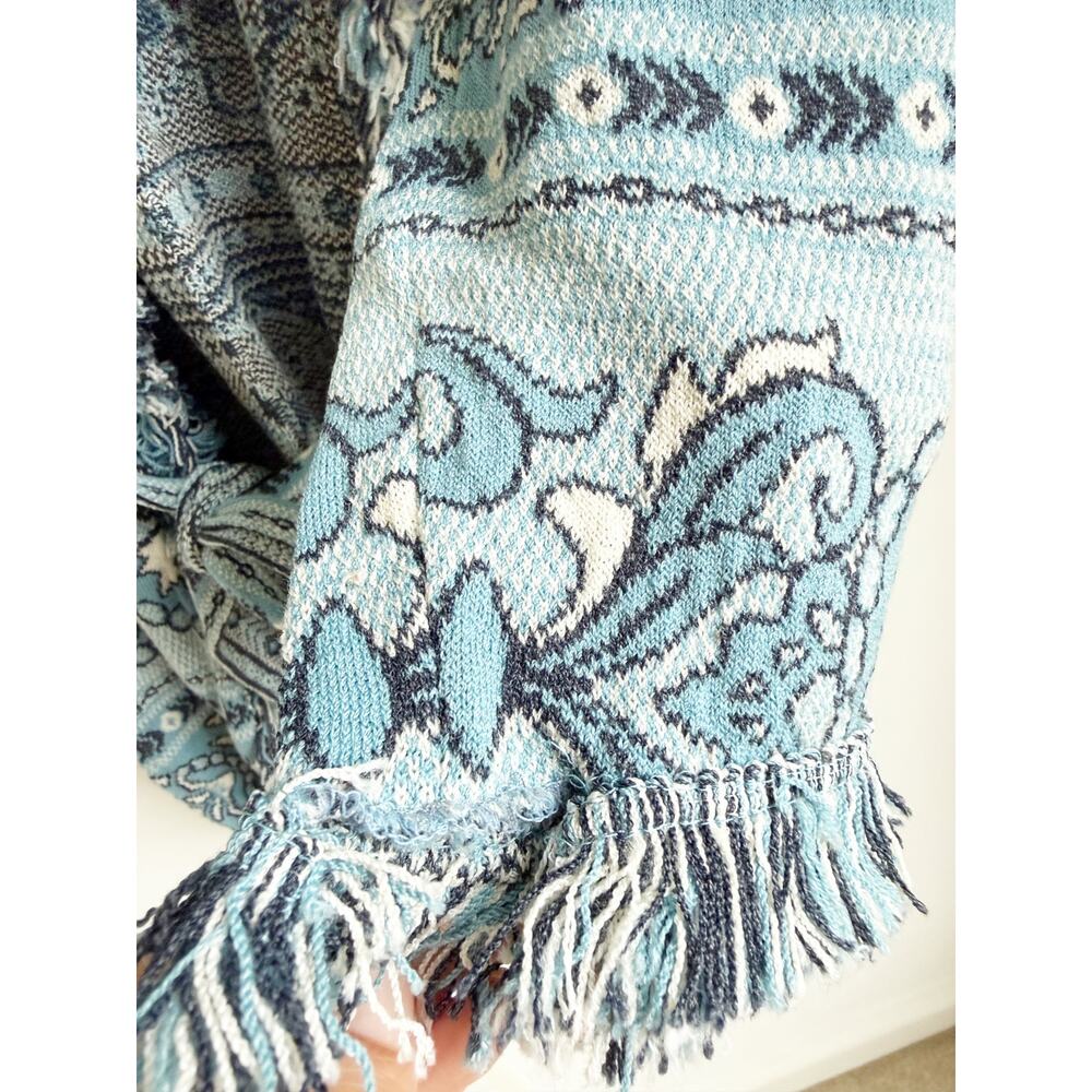 ST JOHN Blue Boho Cardigan Weater Paisley size Medium - Picture 5 of 8